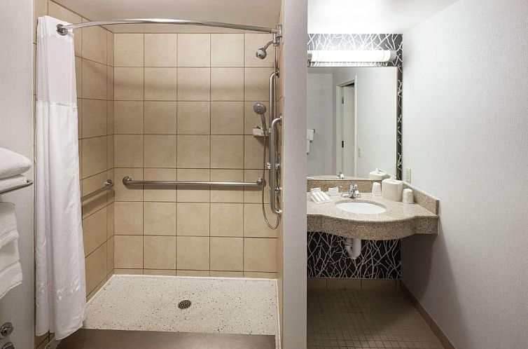 Hilton Garden Inn Lake Forest Mettawa