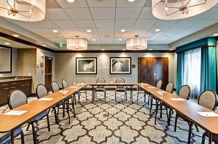 Hampton Inn & Suites Bellevue Downtown/Seattle
