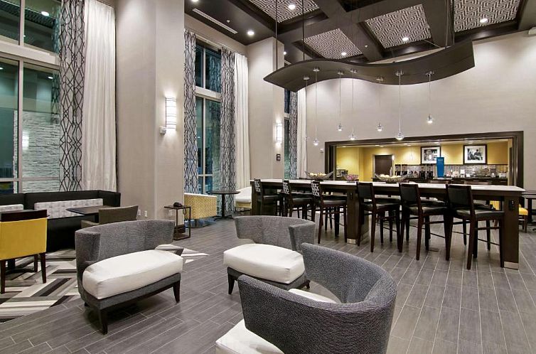 Hampton Inn & Suites Bellevue Downtown/Seattle
