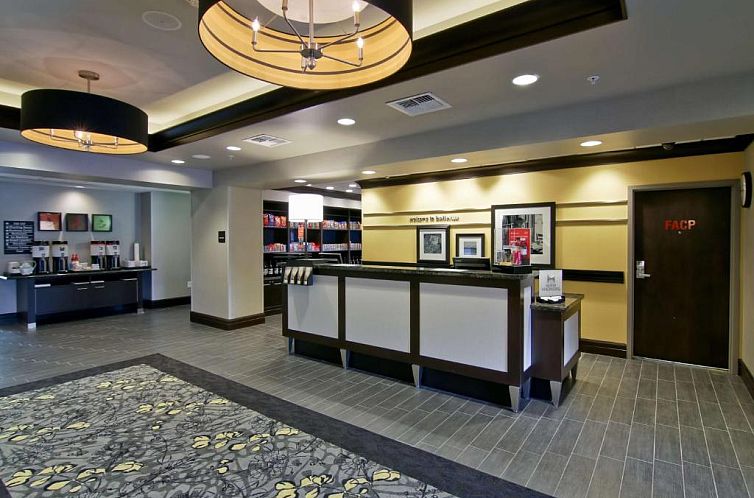 Hampton Inn & Suites Bellevue Downtown/Seattle