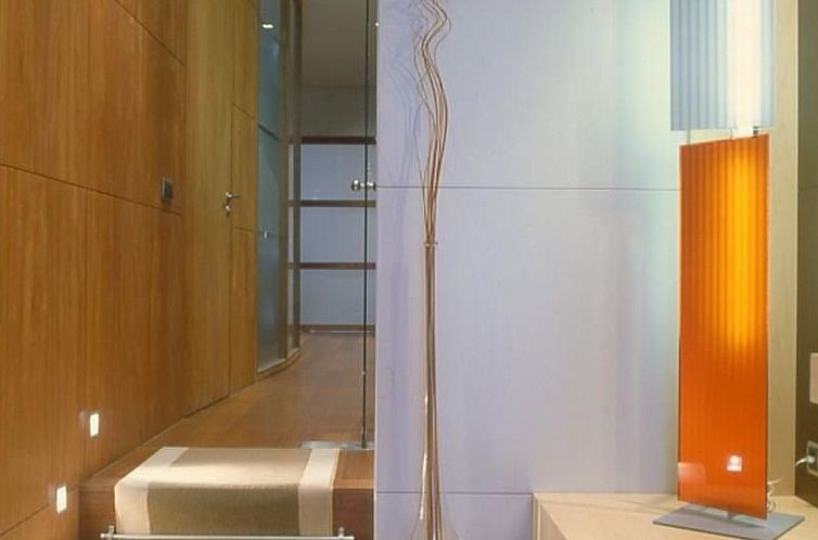 Vakantiehuis Villa con piscina privada, sauna y sala lounge 