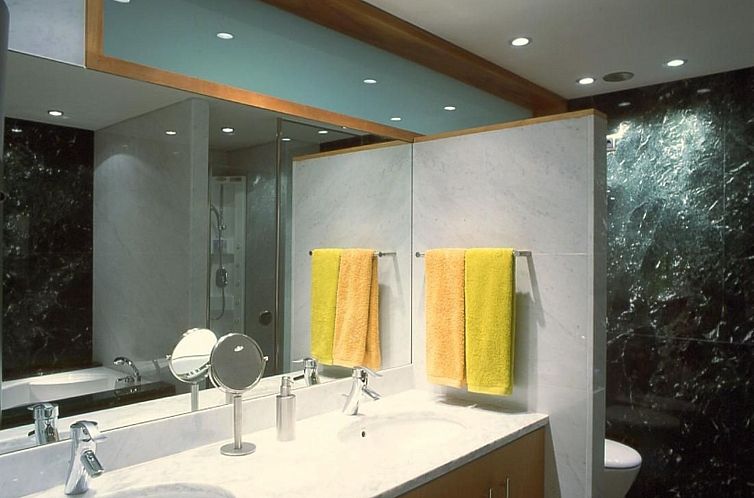 Vakantiehuis Villa con piscina privada, sauna y sala lounge 