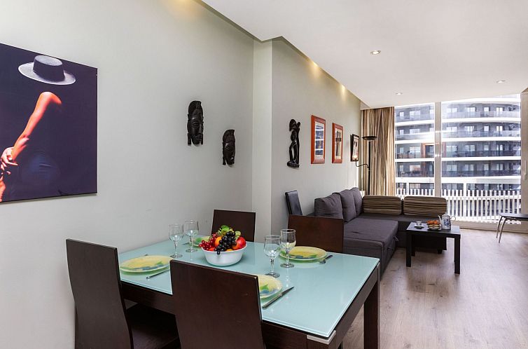 Guest house 14301622 - Apartment Barcalona / Costa Maresme - Appartement Sants-Montjuic Rambla Badal