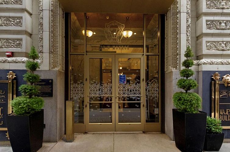 Hampton Inn Majestic Chicago Theatre District