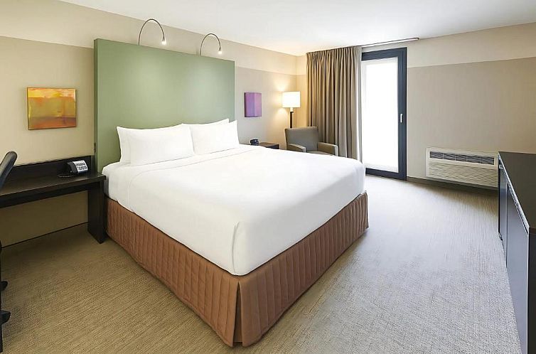 Crowne Plaza - Chicago West Loop, an IHG Hotel