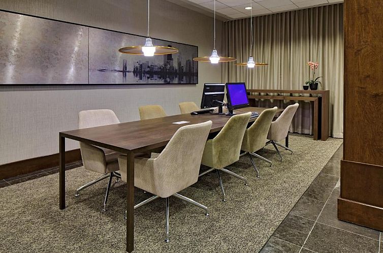 Crowne Plaza - Chicago West Loop, an IHG Hotel