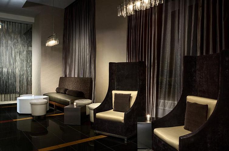 Courtyard Chicago Downtown/Magnificent Mile