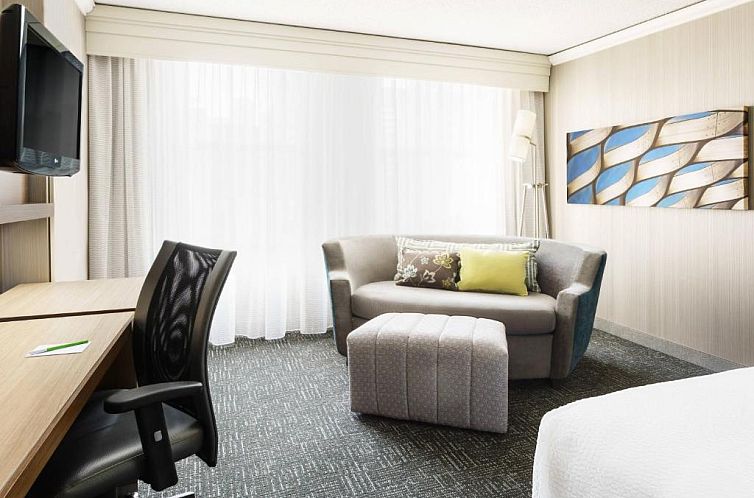 Courtyard Chicago Downtown/Magnificent Mile