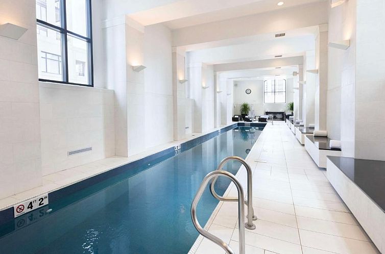 Waldorf Astoria Chicago
