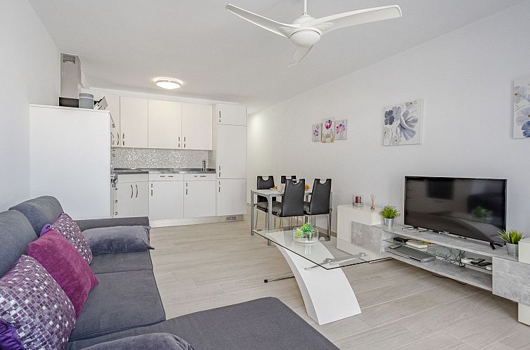 Appartement Parque Don Jose Poolside Retreat