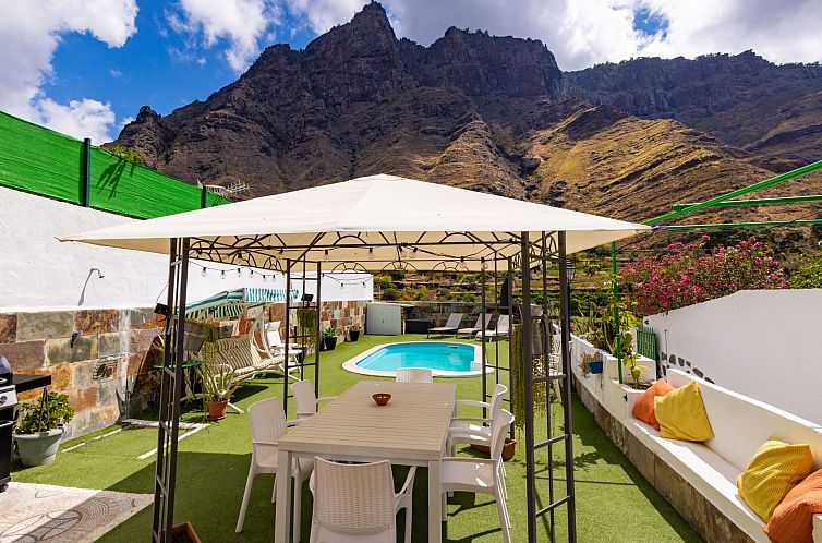 Vakantiehuis Grosses Haus mit eigenem Pool