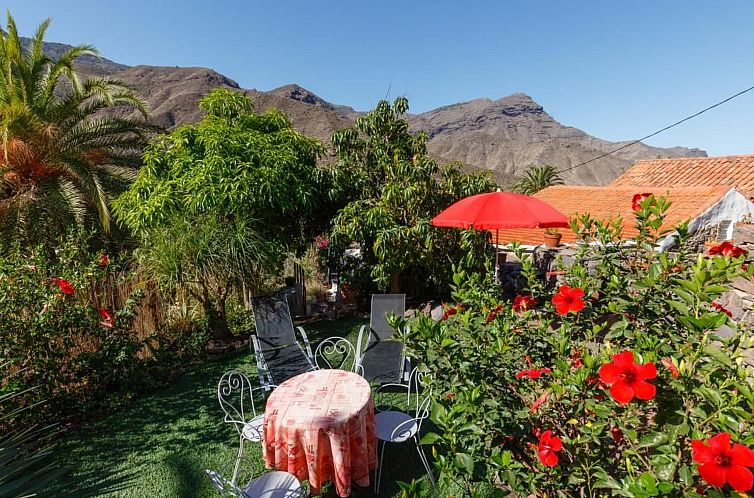 Vakantiehuis in El Risco mit Garten, Terrasse und Grill