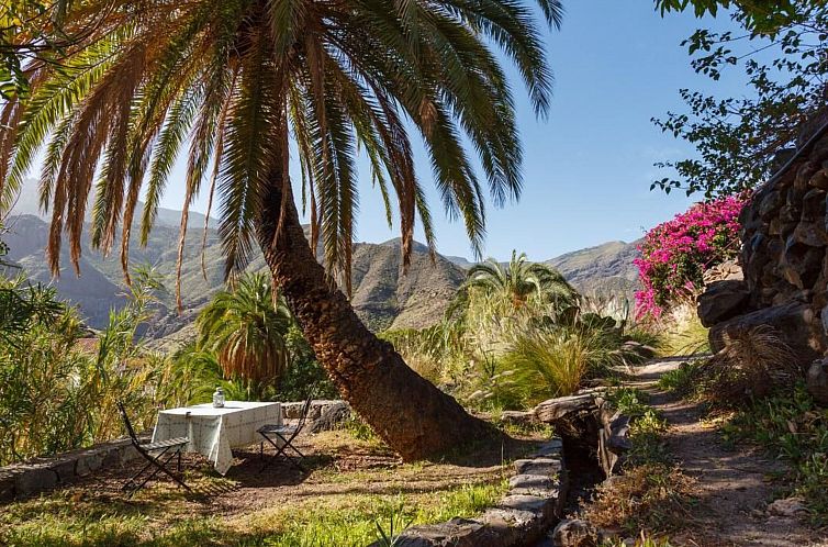 Vakantiehuis in El Risco mit Garten, Terrasse und Grill