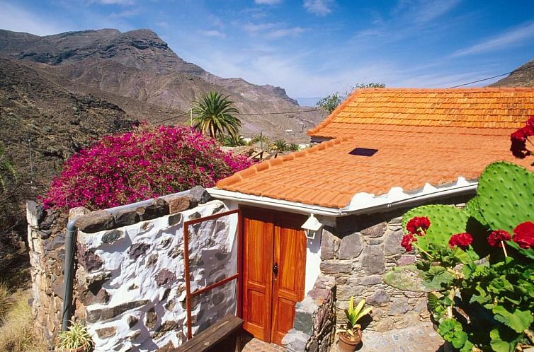 Vakantiehuis in El Risco mit Garten, Terrasse und Grill