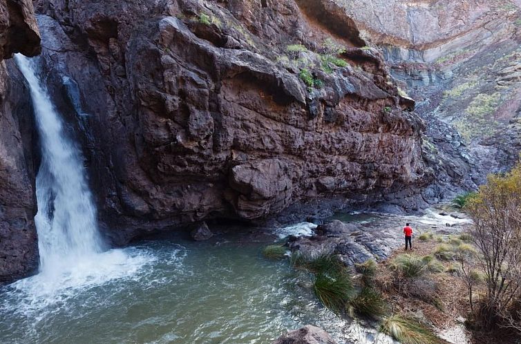 Vakantiehuis in El Risco mit Garten, Terrasse und Grill