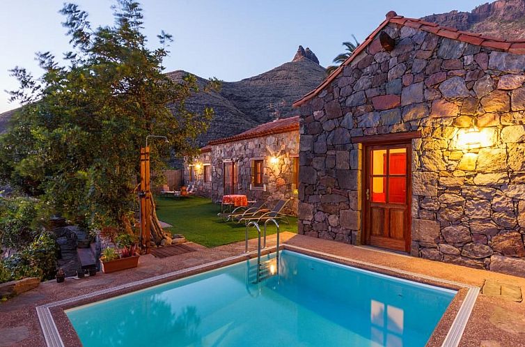 Vakantiehuis Komfortables Ferienhaus mit privatem Pool und i