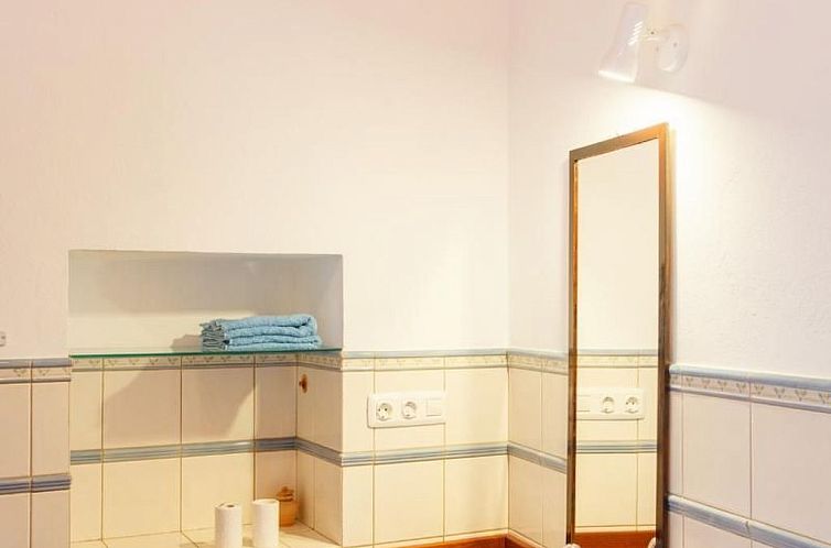Vakantiehuis Komfortables Ferienhaus mit privatem Pool und i