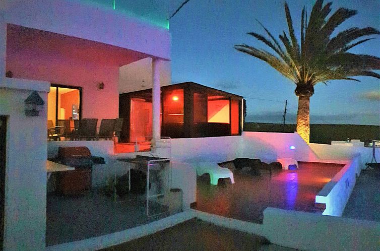 Vakantiehuis Meerblick Villa Tias