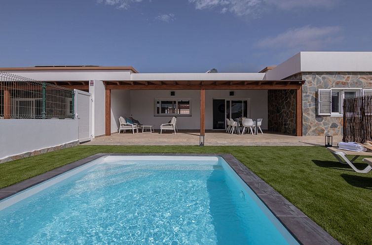 Vakantiehuis Modernes und helles Ferienhaus direkt am Meer, 