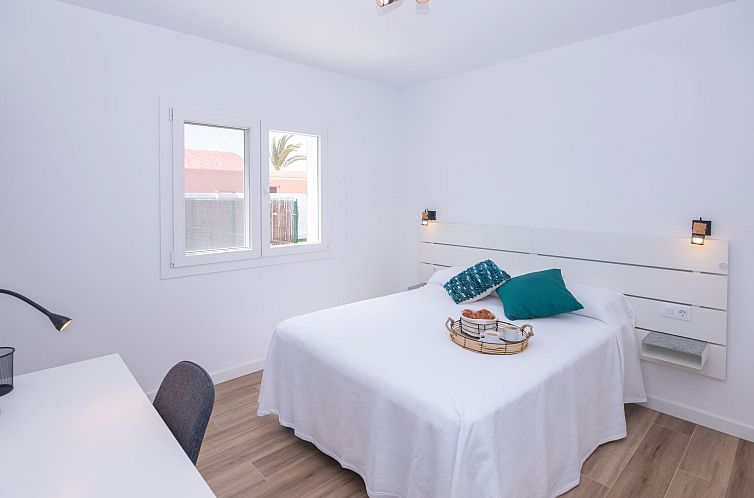 Vakantiehuis Modernes und helles Ferienhaus direkt am Meer, 