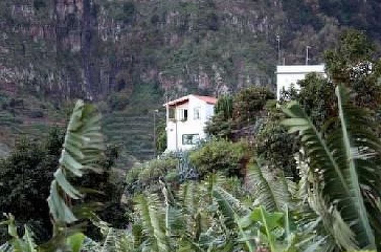Appartement Casa Claudia in Hanglage mit Meerblick