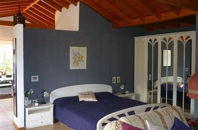 Appartement Casa Claudia in Hanglage mit Meerblick