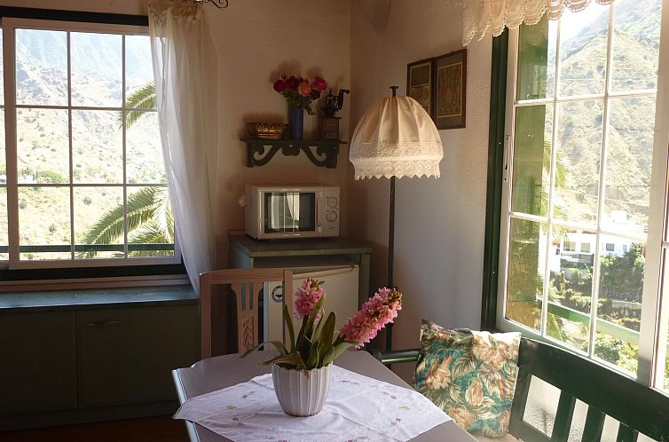 Appartement Casa Claudia in Hanglage mit Meerblick