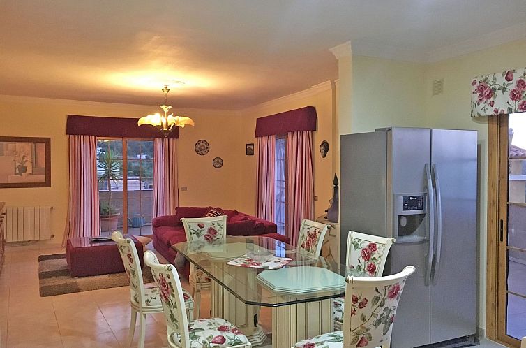 Appartement Deluxe Familiensuite mit 2 Schlafzimmern und Mee