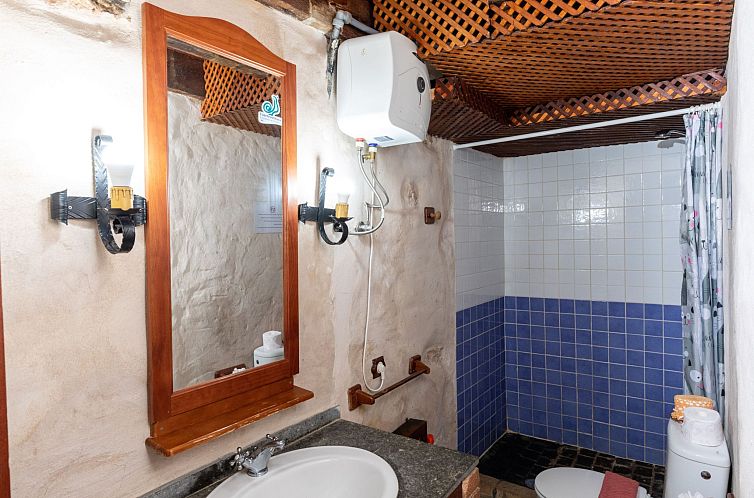 Vakantiehuis "Tamasite toto" mit Schwimmbad