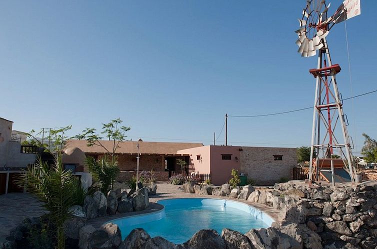 Vakantiehuis Kanarisches Haus mit privatem Pool und Garten