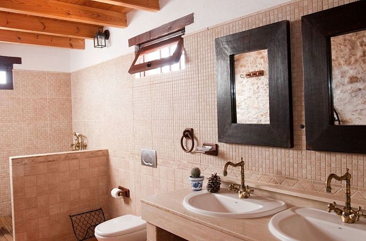 Vakantiehuis Kanarisches Haus mit privatem Pool und Garten