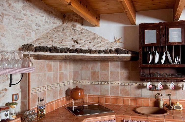 Vakantiehuis Typisches kanarisches Steinhaus mit privatem Po