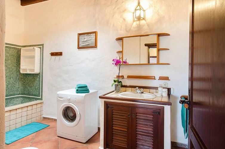 Vakantiehuis mit privatem Pool für 3 Personen + 1 Kind ca. 