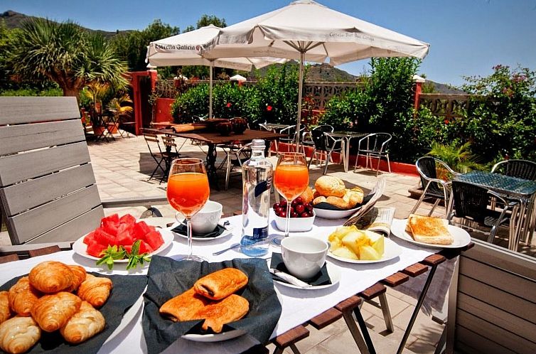 Vakantiehuis Finca mit Garten, Grill und Terrasse