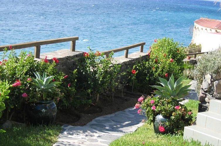 Appartement Bungalow auf einem Felsen direkt am Meer
