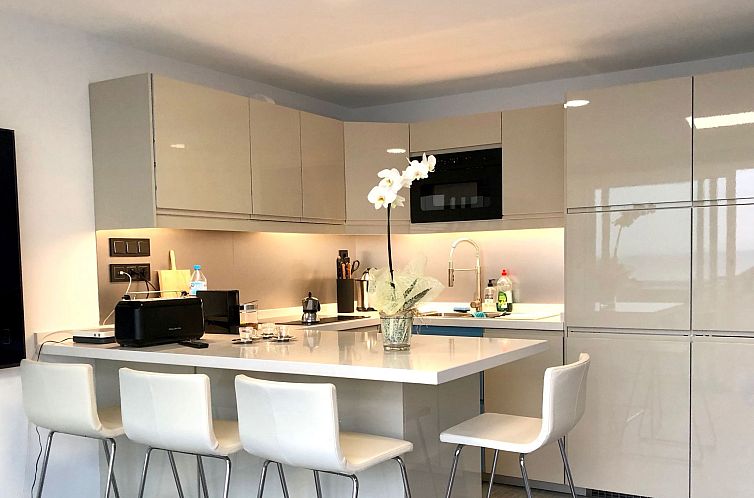 Appartement Traumwohnung mit Meerblick und Gemeinschaftspool