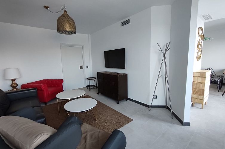 Vakantiehuis Luxuriöse Villa mit privatem Pool und Bergblic