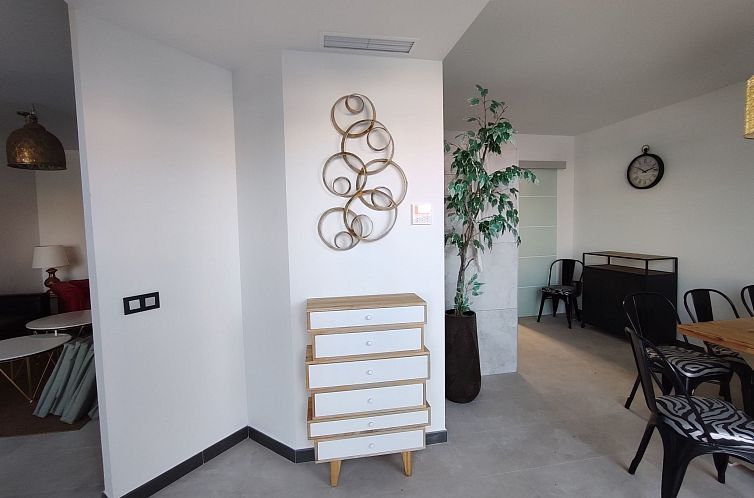 Vakantiehuis Luxuriöse Villa mit privatem Pool und Bergblic