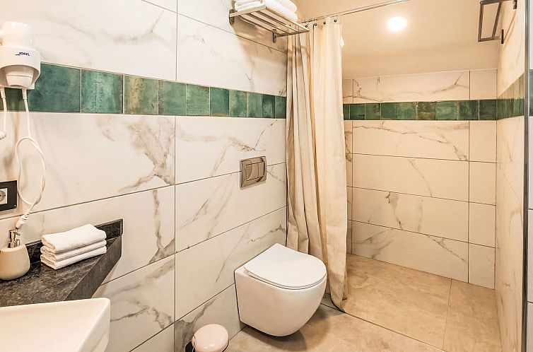 Vakantiehuis Luxuriöse Villa mit privatem Pool und Bergblic