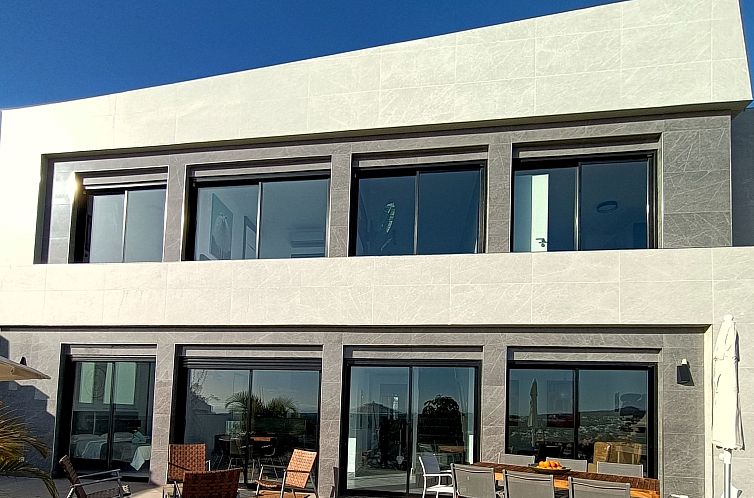 Vakantiehuis Atemberaubende Villa mit passender Aussicht