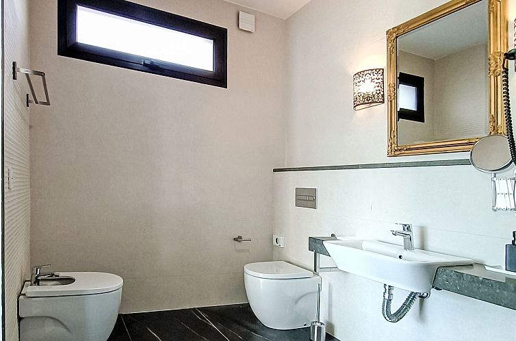 Vakantiehuis Atemberaubende Villa mit passender Aussicht