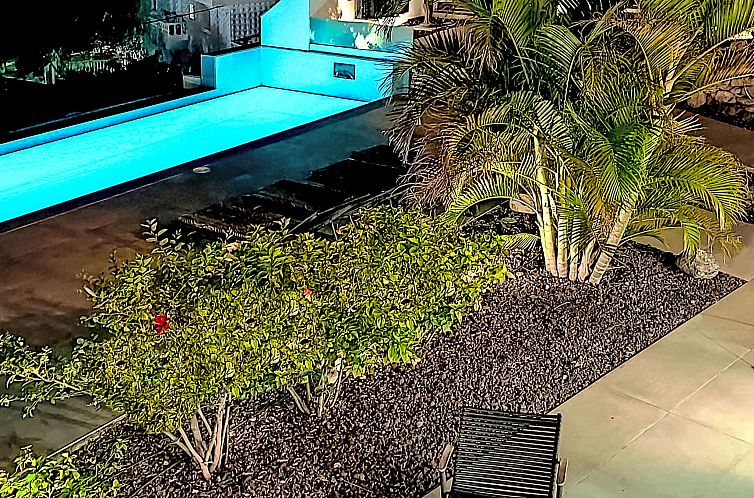 Vakantiehuis Geräumige Villa, beheizter Pool und atemberaub