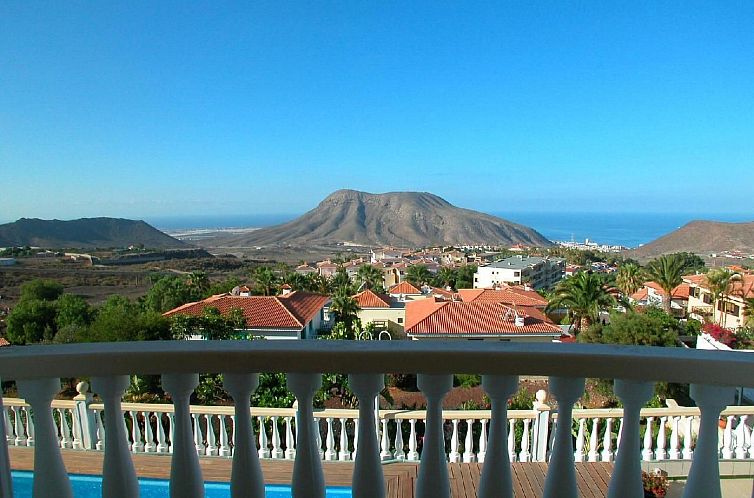 Guest house 14427803 - Apartment Canary Islands - Appartement Penthouse Vistamar mit beheiztem Gemeinschaftspo