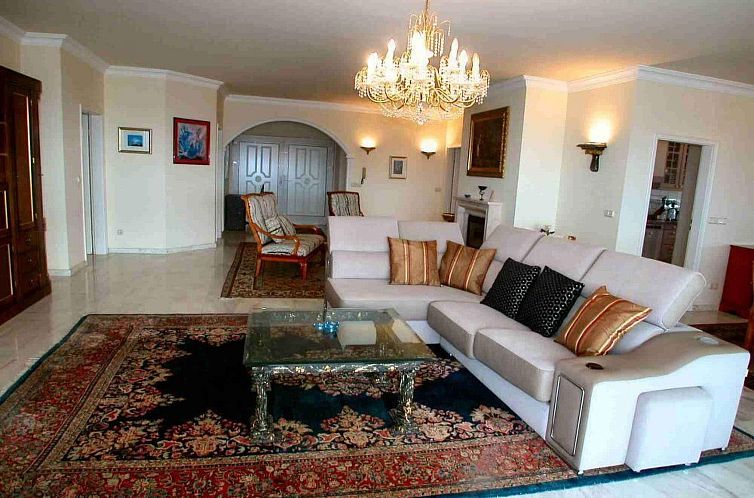 Appartement Penthouse Vistamar mit beheiztem Gemeinschaftspo