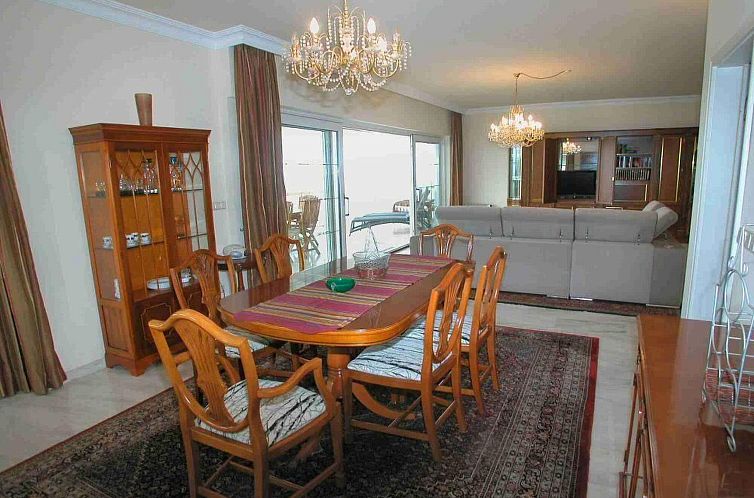 Appartement Penthouse Vistamar mit beheiztem Gemeinschaftspo