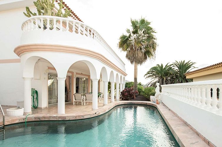 Vakantiehuis Villa mit beheizten Privat Pool und Meersicht