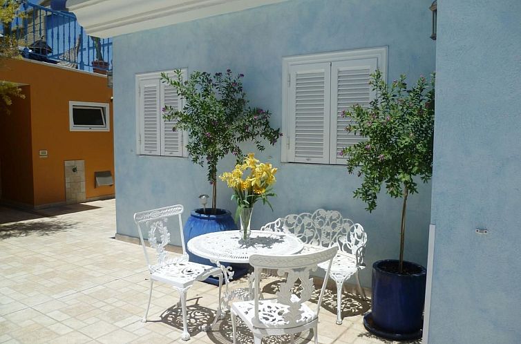 Vakantiehuis Charmantes Ferienhaus in Chayofa mit Terrasse, 