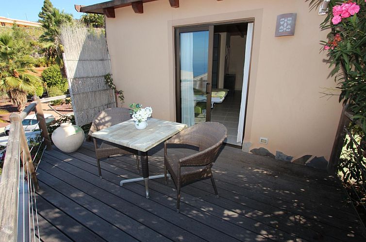 Appartement Kleines Ferienhaus mit Terrasse für zwei Person