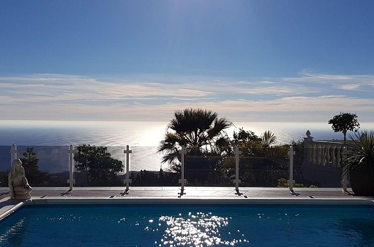 Vakantiehuis Luxusvilla mit fantastischem Meerblick