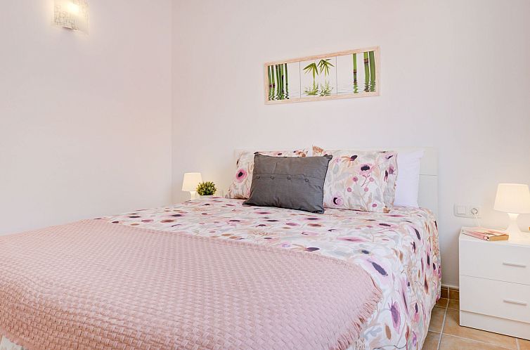Vakantiehuis Private Terrasse, Schwimmbad, Parkplatz, Wi-Fi,